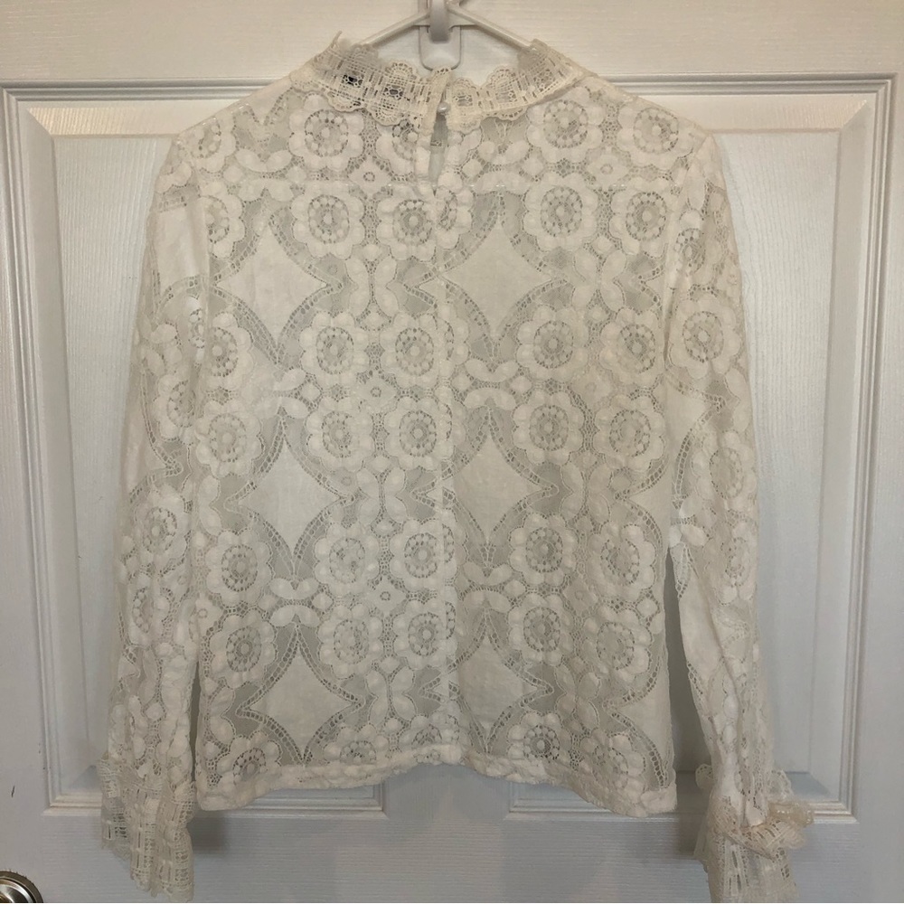 WHITE lace long sleeve top with single back button - Picture 5 of 8